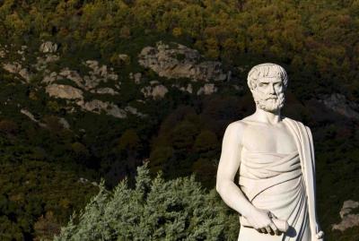 Aristoteles-Statue in Stageira von Griechenland (Geburtsort des Philosophen) 